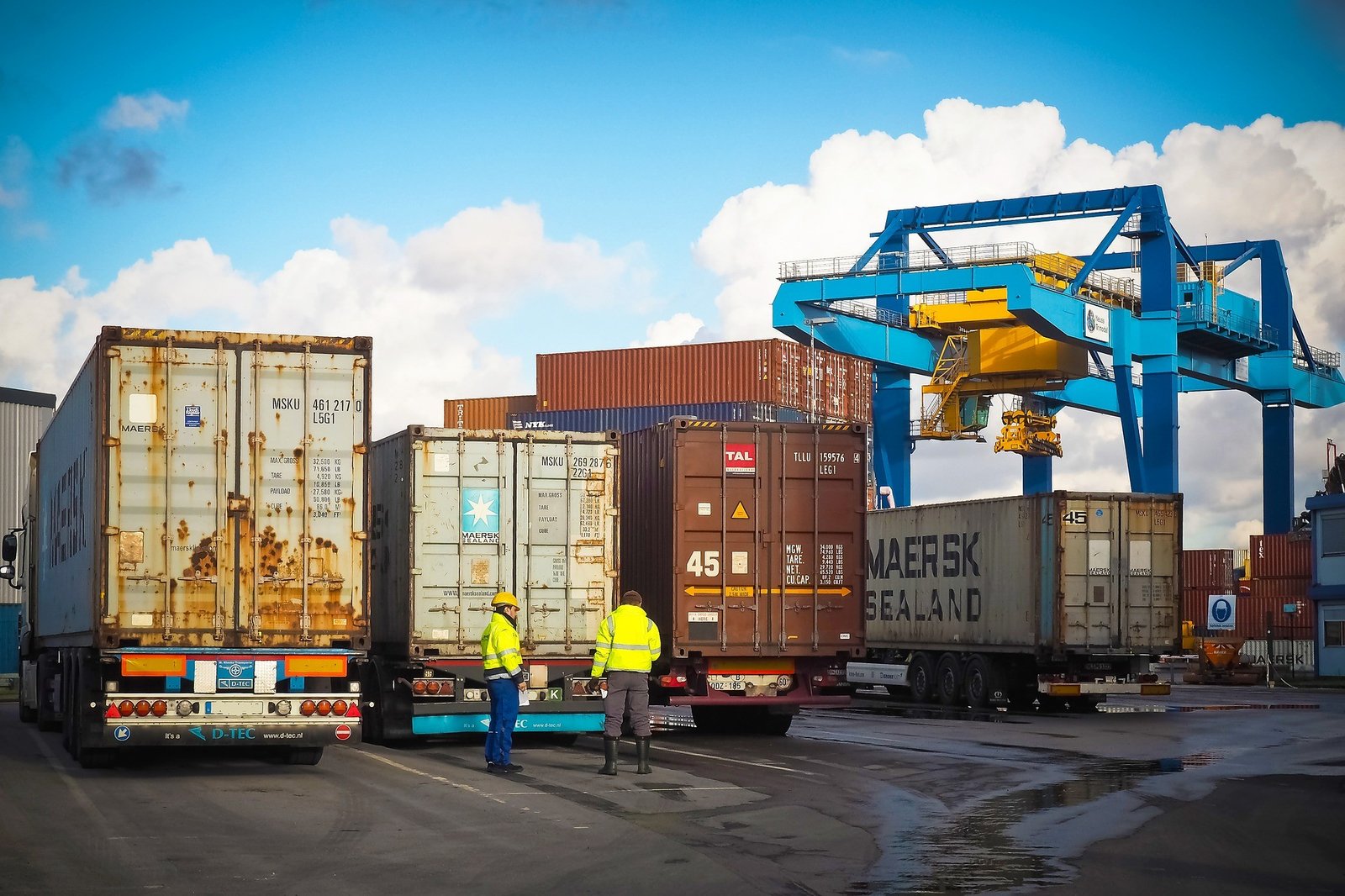 Indore to Sikkim Full Truck Load Service Mumbai to Mananthavady Full Truck Load Service